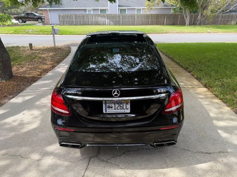 Used 2019 Mercedes-Benz E 63 AMG S image 4