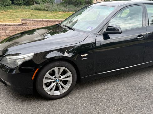 Used 2010 BMW 535i xDrive Sedan AWD/4WD image 10