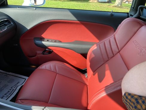 Used 2019 Dodge Challenger SRT Hellcat Redeye image 1