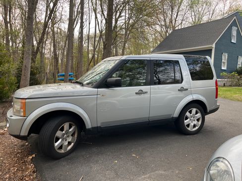 Used 2009 Land Rover LR3 AWD/4WD image 1