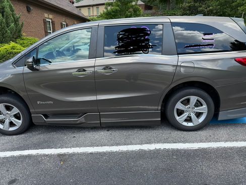 Used 2019 Honda Odyssey EX-L image 4