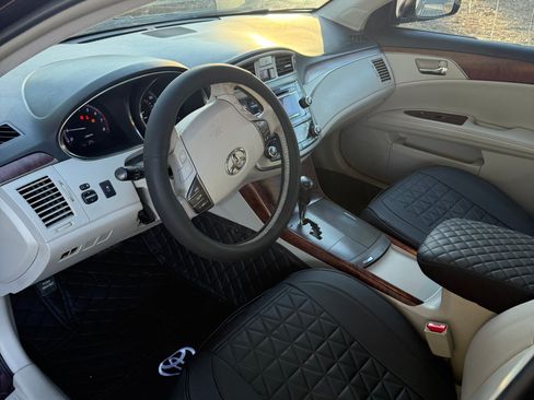 Used 2012 Toyota Avalon image 9