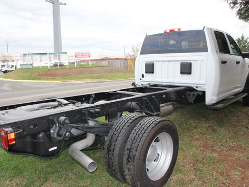 Used 2025 RAM 5500 Tradesman image 15
