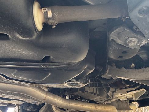 Used 2017 Jeep Grand Cherokee Limited w/ Luxury Group II image 12