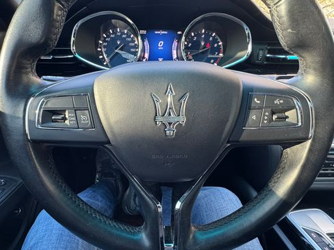 Used 2016 Maserati Quattroporte S image 31