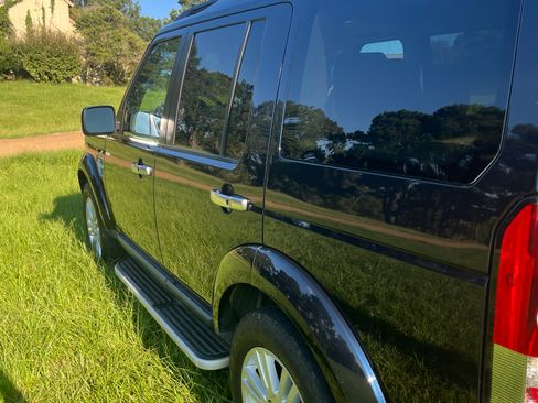 Used 2012 Land Rover LR4 HSE image 5