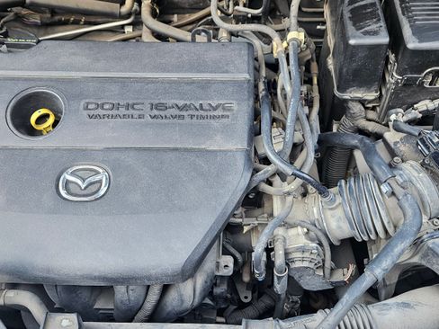 Used 2012 MAZDA MAZDA5 Sport image 17