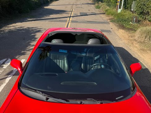 Used 1998 Chevrolet Corvette Coupe image 16