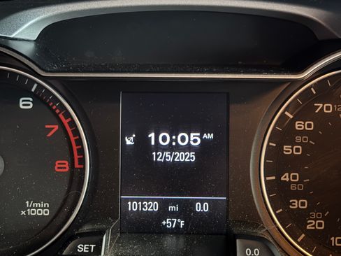 Used 2016 Audi A4 2.0T Premium image 11