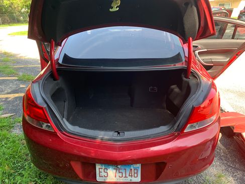 Used 2012 Buick Regal Leather image 17