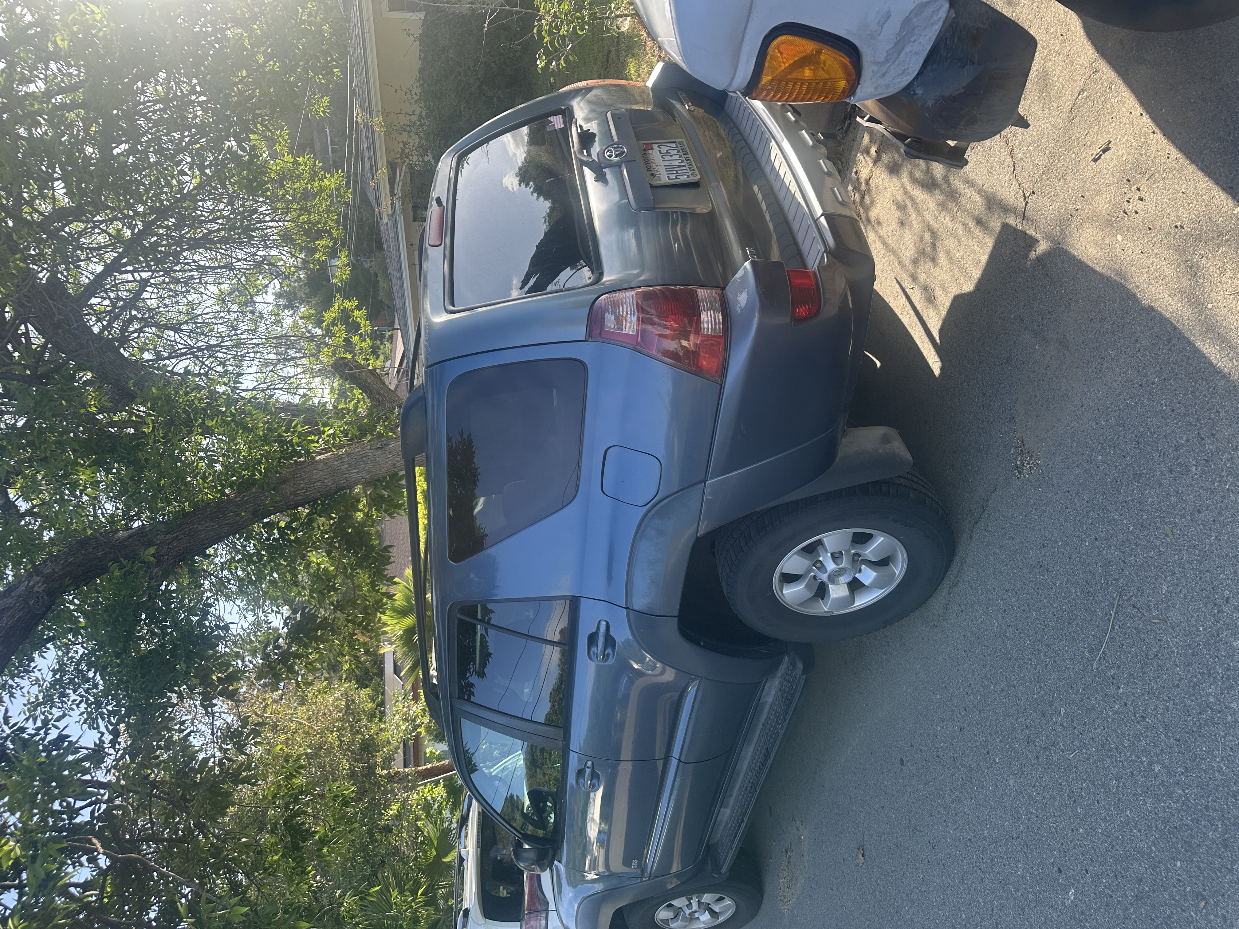 Used 2004 Toyota 4Runner Sport RWD image 2