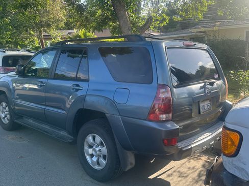 Used 2004 Toyota 4Runner 2WD image 2
