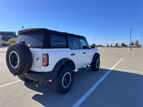 Used 2022 Ford Bronco Badlands w/ Sasquatch Package image 5