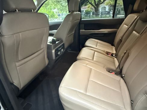 Used 2019 Ford Expedition Max XLT w/ Equipment Group 201A RWD image 7