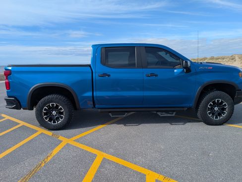 Used 2022 Chevrolet Silverado 1500 ZR2 AWD/4WD image 9