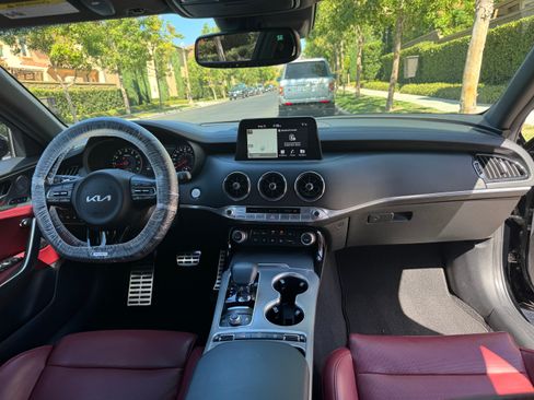 Used 2020 Kia Stinger GT2 RWD image 8