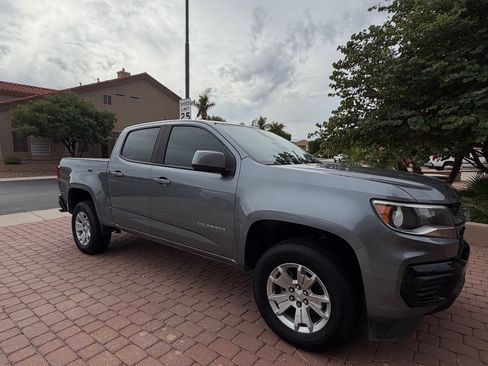 Used 2021 Chevrolet Colorado LT image 9