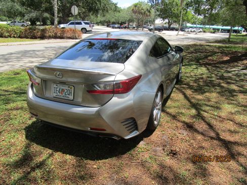 Used 2016 Lexus RC 200t w/ Accessory Package 2 RWD image 4