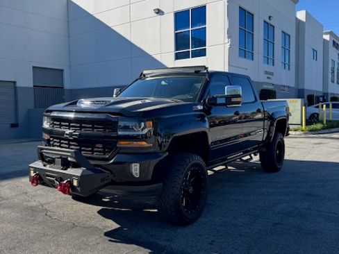 Used 2018 Chevrolet Silverado 1500 LT w/ All Star Edition image 1