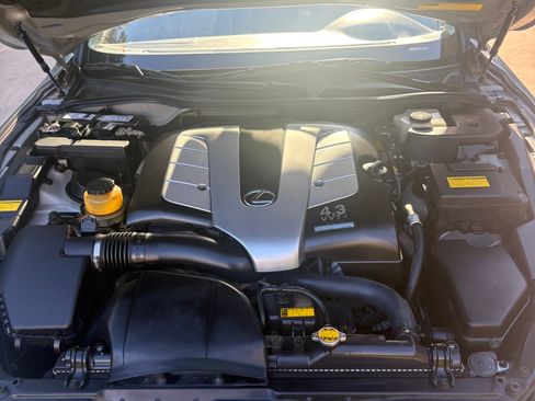 Used 2002 Lexus SC 430 Convertible RWD image 18