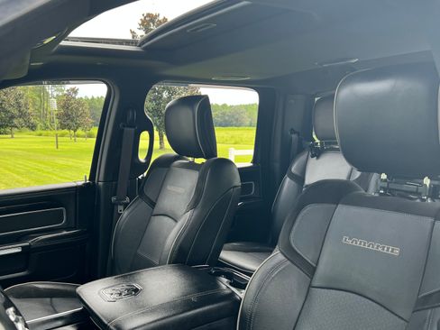 Used 2019 RAM 3500 Laramie image 16