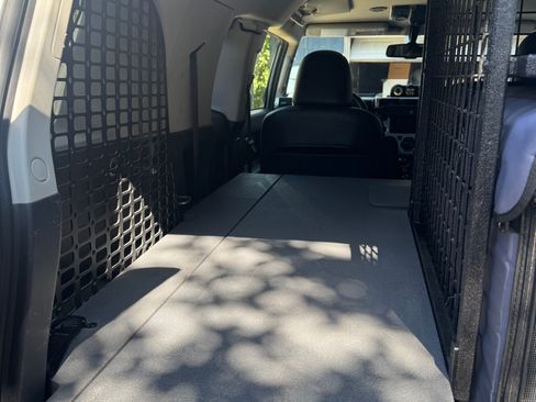 Used 2014 Toyota FJ Cruiser 4WD image 23