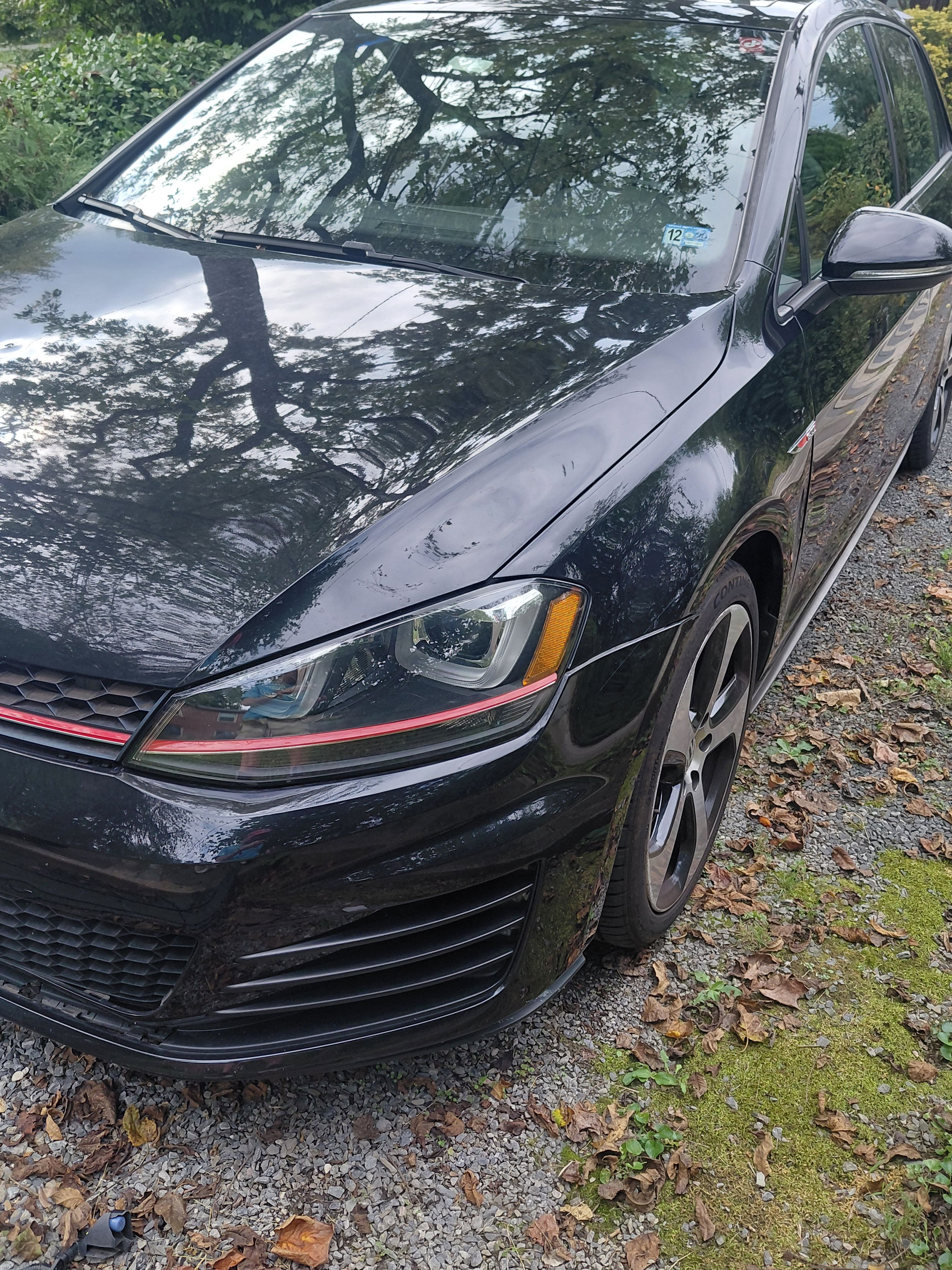 Used 2017 Volkswagen GTI SE FWD image 2