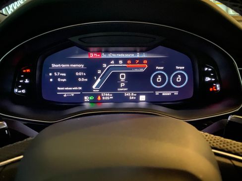 Used 2023 Audi RS Q8 image 14