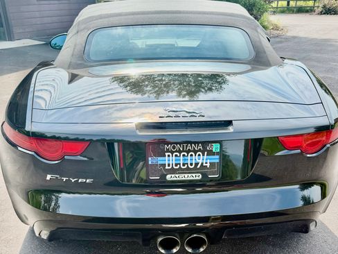 Used 2017 Jaguar F-TYPE Convertible RWD image 12