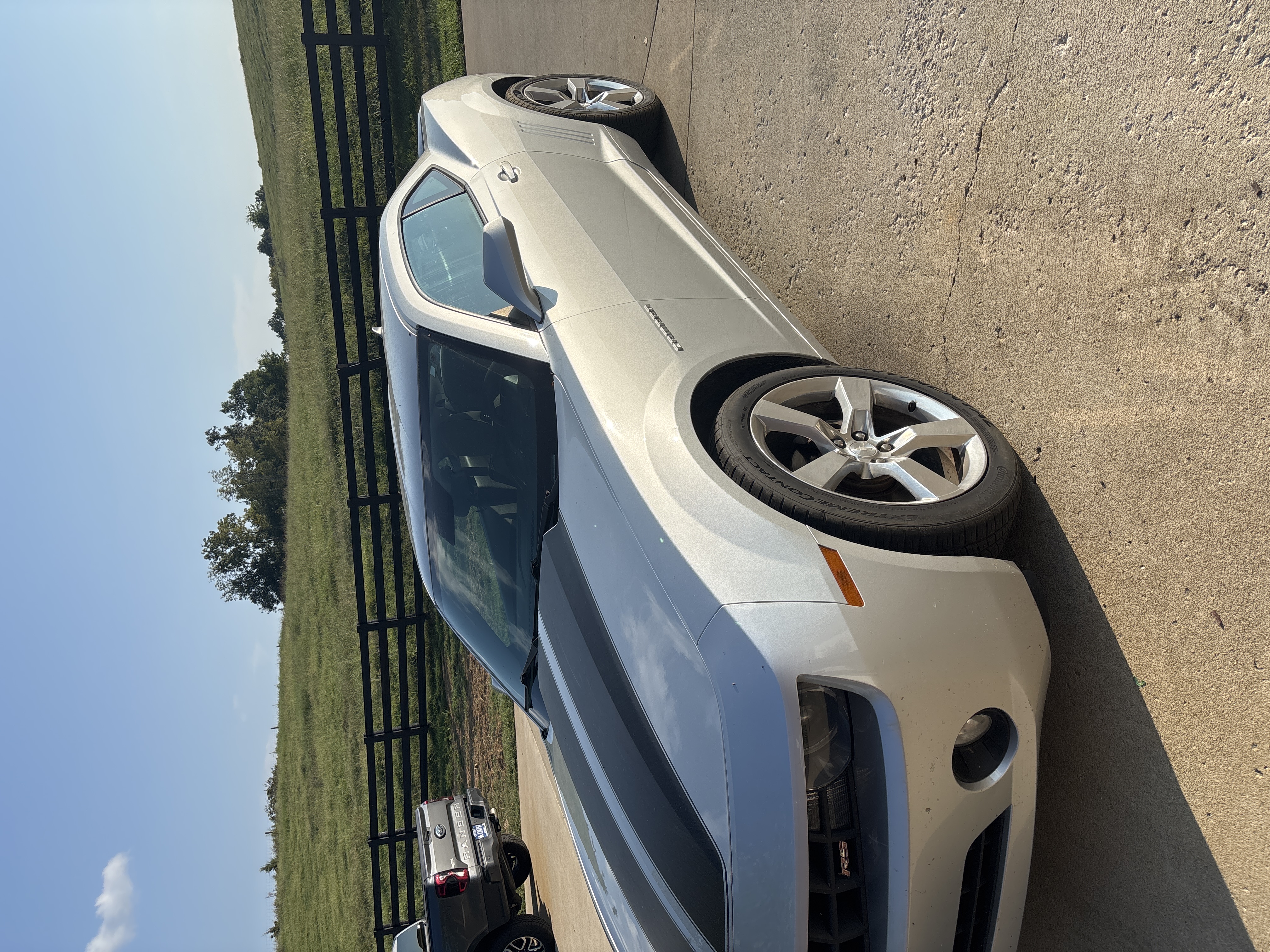 Used 2010 Chevrolet Camaro LT w/ RS Package RWD image 2
