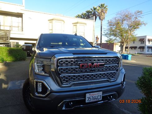 Used 2020 GMC Sierra 1500 Denali w/ Denali Ultimate Package image 2
