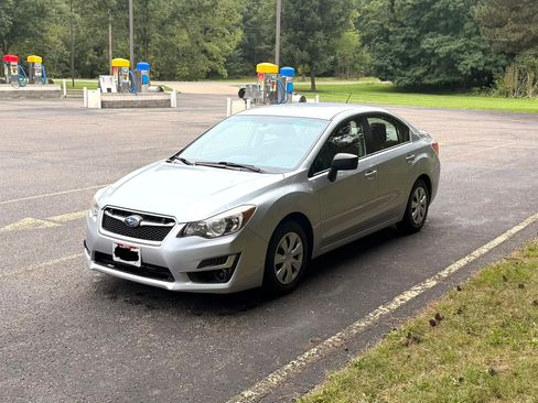 Used 2016 Subaru Impreza 2.0i AWD/4WD image 4