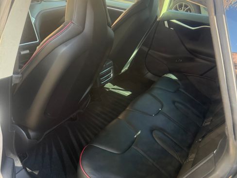 Used 2012 Tesla Model S Performance RWD image 11