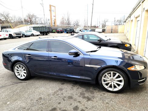 Used 2013 Jaguar XJ AWD image 15