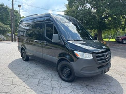 Used 2024 Mercedes-Benz Sprinter 2500 image 8