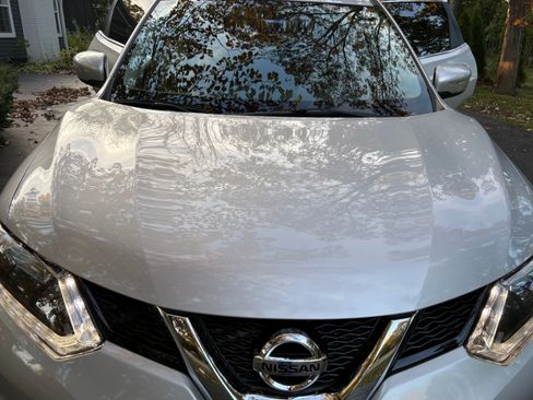 Used 2015 Nissan Rogue S w/ S Family Package image 4