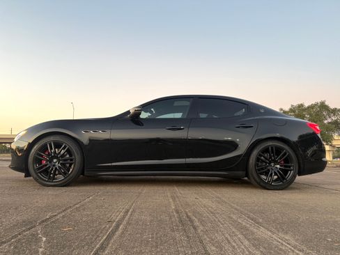 Used 2018 Maserati Ghibli image 1