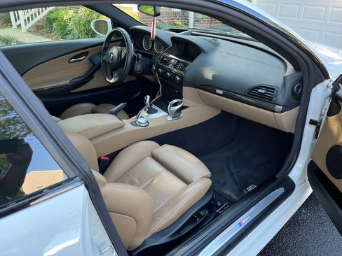 Used 2007 BMW M6 Coupe image 13