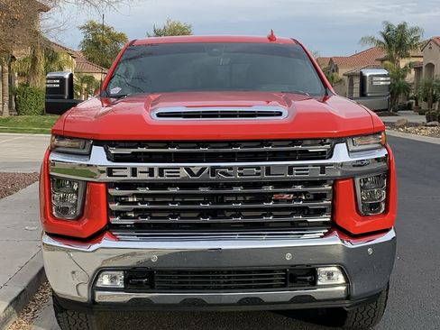 Used 2020 Chevrolet Silverado 2500 LTZ w/ LTZ Premium Package AWD/4WD image 2