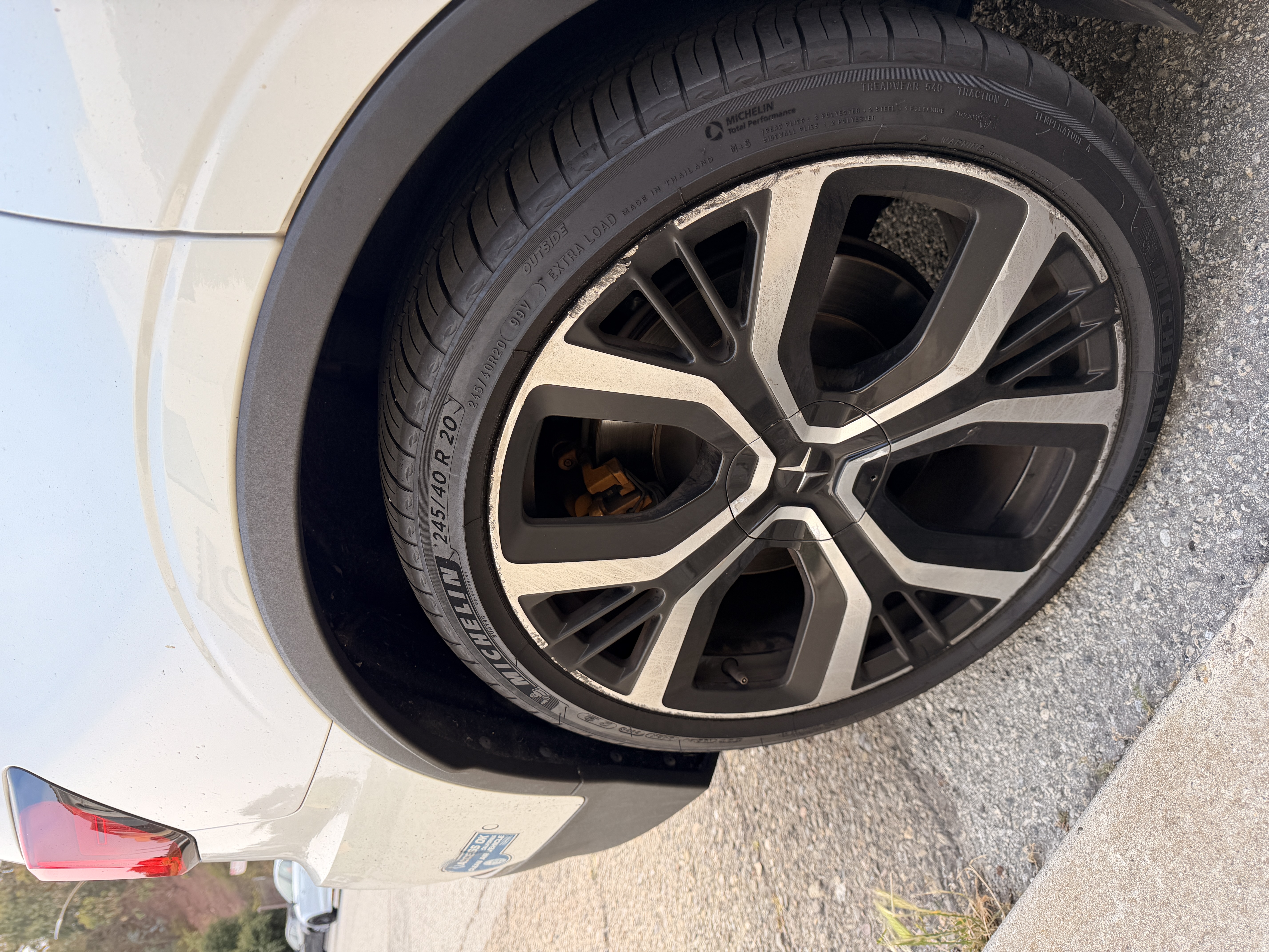 Used 2021 Polestar Polestar 2 w/ Performance Package AWD/4WD image 4