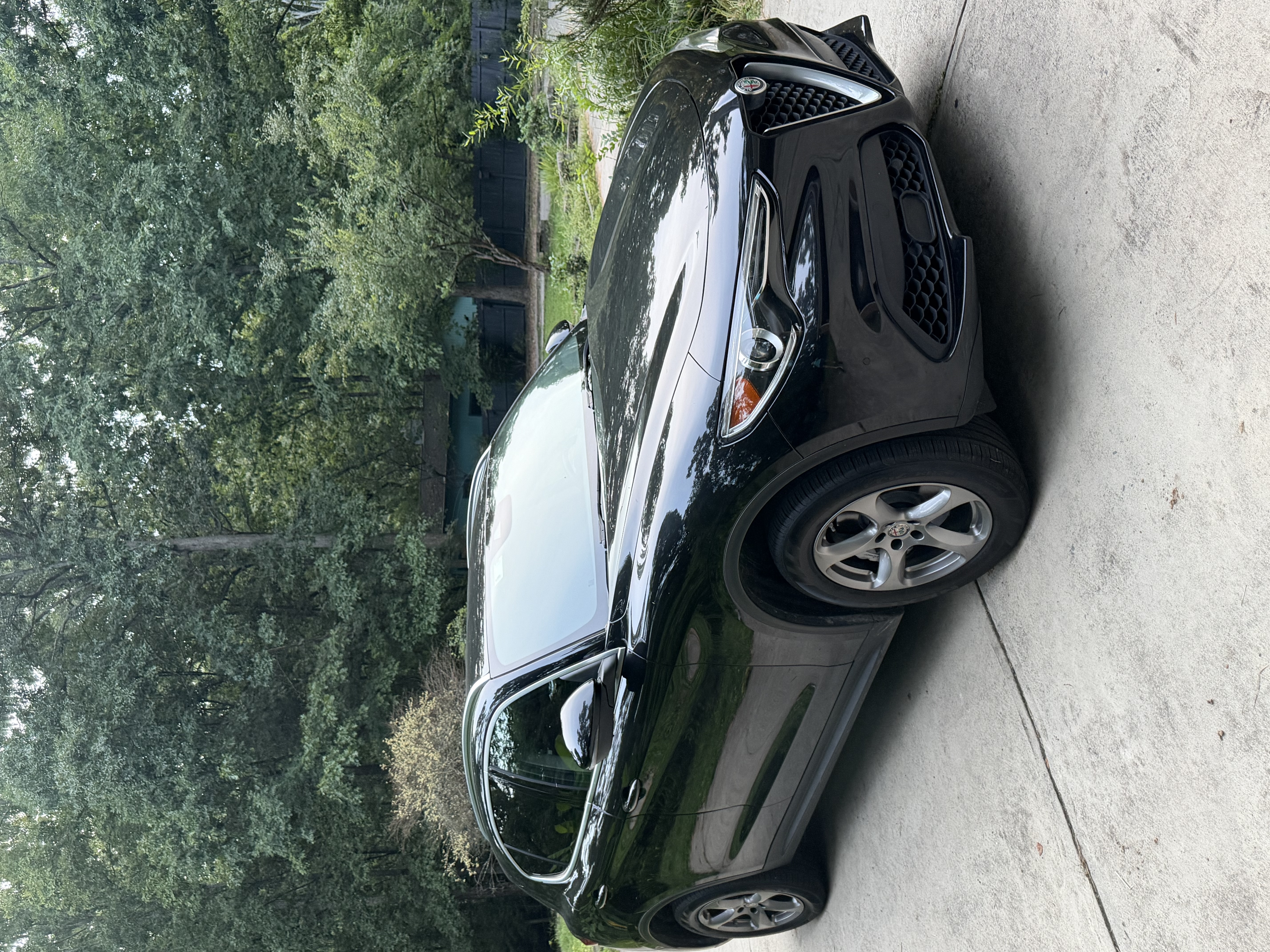 Used 2021 Alfa Romeo Stelvio Sprint w/ Cold Weather Package AWD/4WD image 4