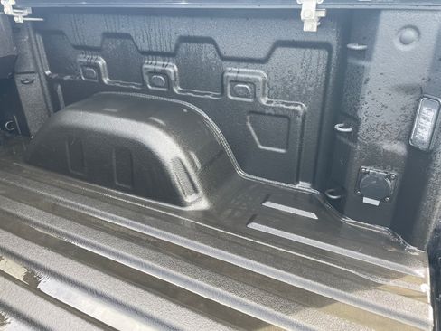 Used 2022 GMC Sierra 1500 AT4 w/ AT4 Premium Package image 22