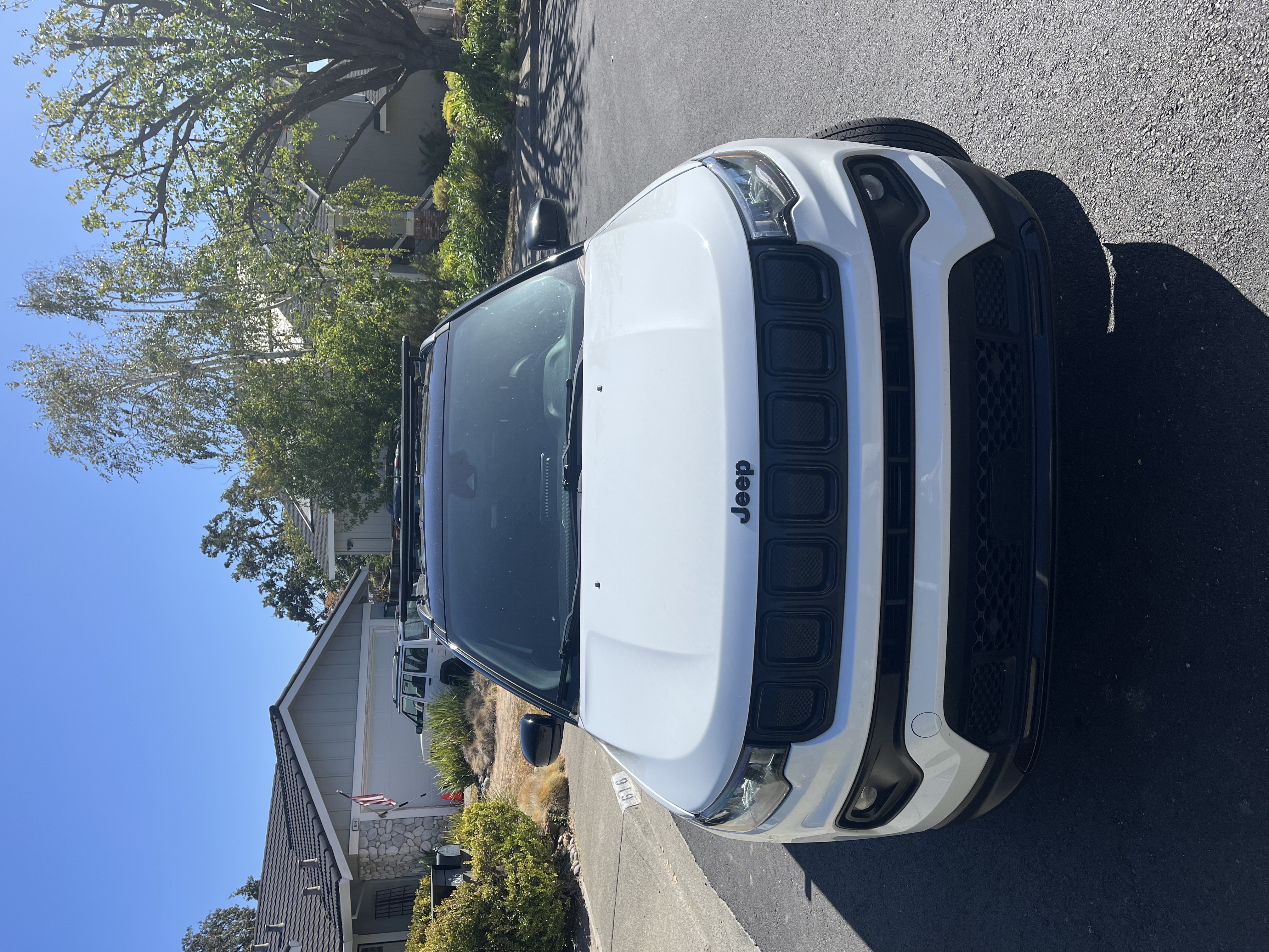 Used 2022 Jeep Compass Latitude AWD/4WD image 1