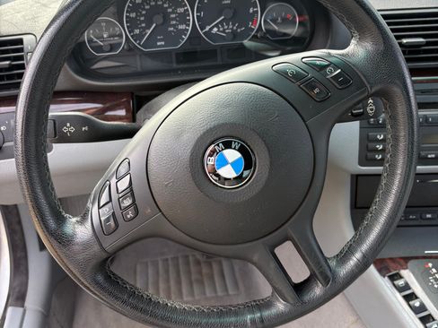 Used 2006 BMW 330Ci Convertible image 8