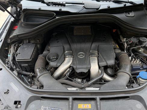 Used 2014 Mercedes-Benz GL 450 4MATIC image 9