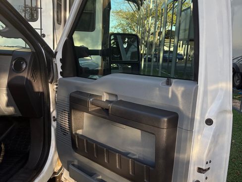 Used 2015 Ford F350 XL w/ Power Equipment Group image 14