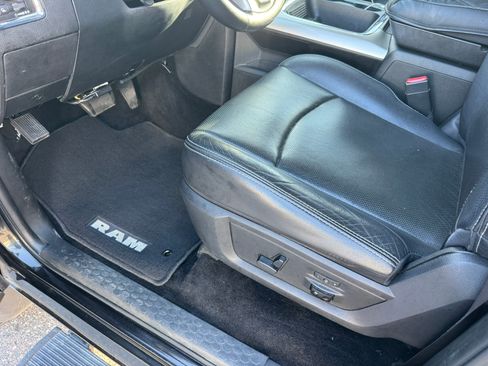 Used 2016 RAM 2500 Laramie AWD/4WD image 18