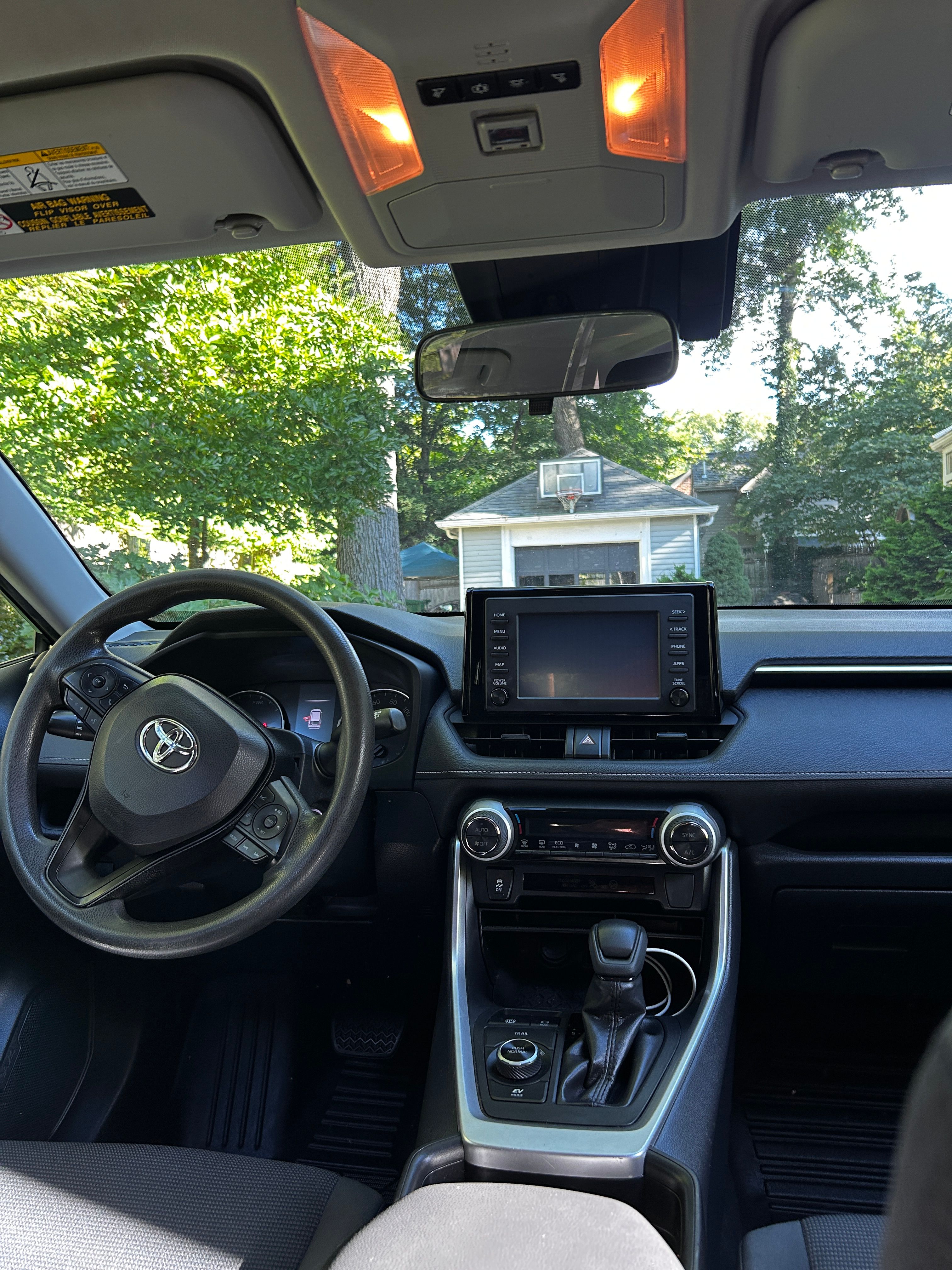 Used 2019 Toyota RAV4 LE w/ Carpet Mat Package AWD/4WD image 9