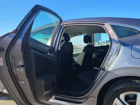 Used 2017 Honda Civic LX image 9