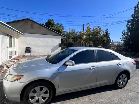 Used 2007 Toyota Camry SE image 4
